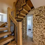 Luxurious With And Indoor Swimming Pool Сasa de vacaciones