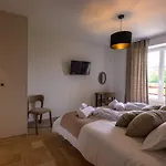 Сasa de vacaciones Luxurious With And Indoor Swimming Pool *