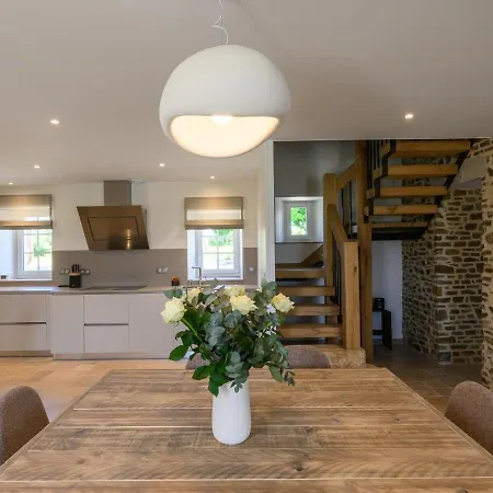 Luxurious With And Indoor Swimming Pool Saint-Sauveur-le-Vicomte