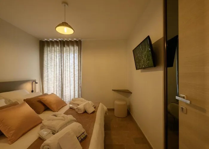 Vakantiehuis Luxurious With And Indoor Swimming Pool *