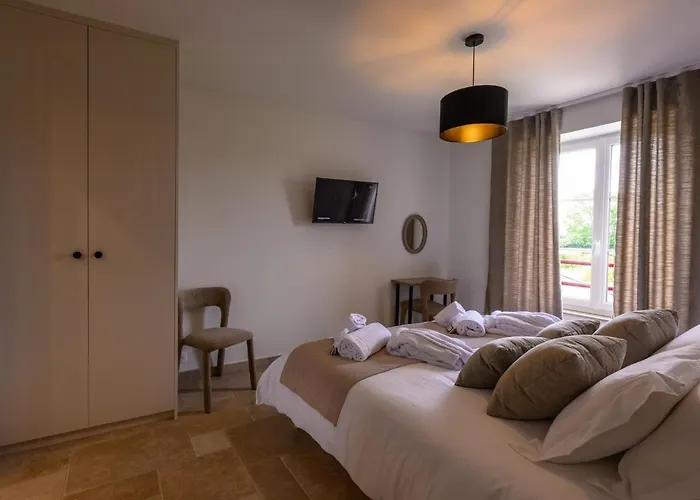 Vakantiehuis Luxurious With And Indoor Swimming Pool *